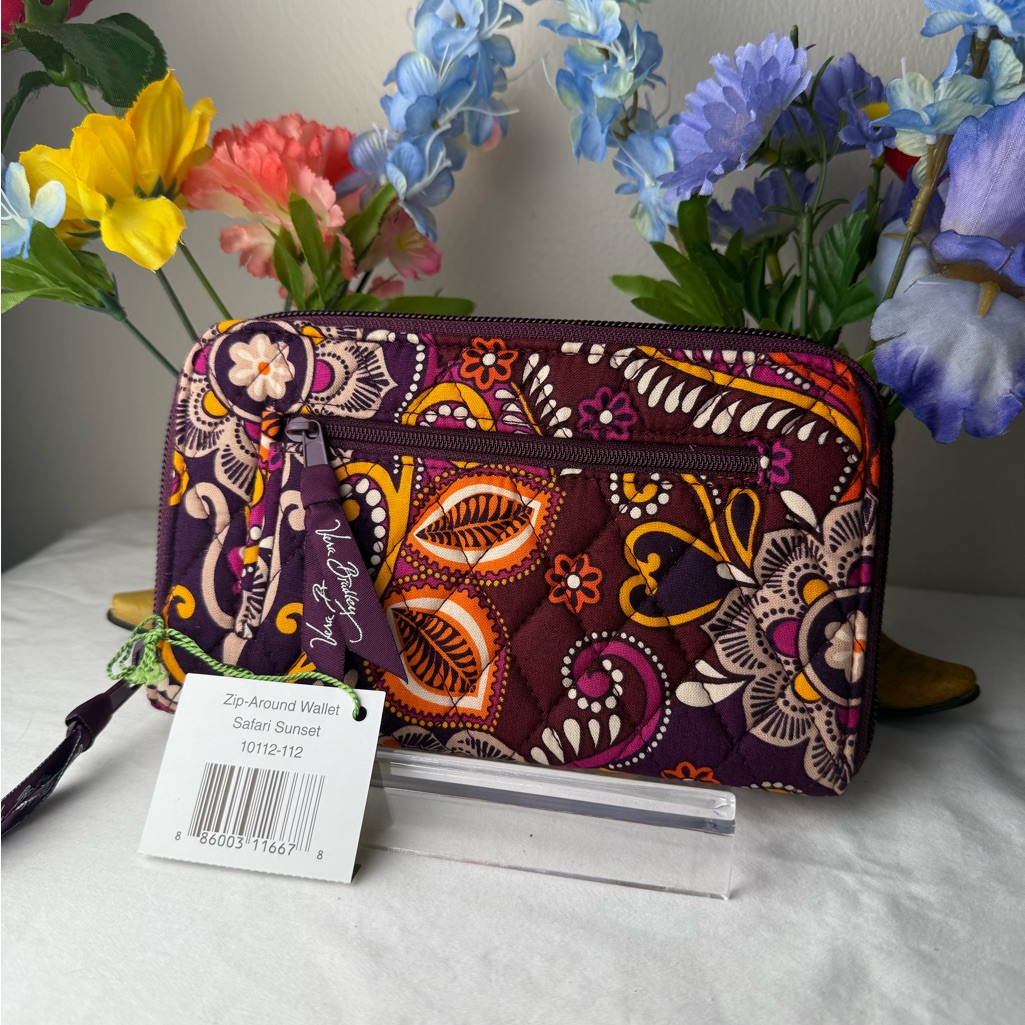Nwt Vera Bradley Safari Sunset Zip Around Wallet Retired Pattern Wristlet Id